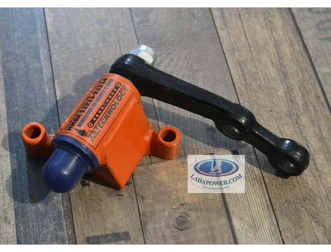 Lada Niva 1700 Reinforced Steel Steering Drive Idle Arm OEM.jpg